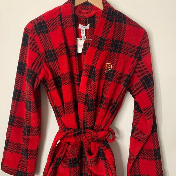 VSPINK ROBE - Picture 2 of 4